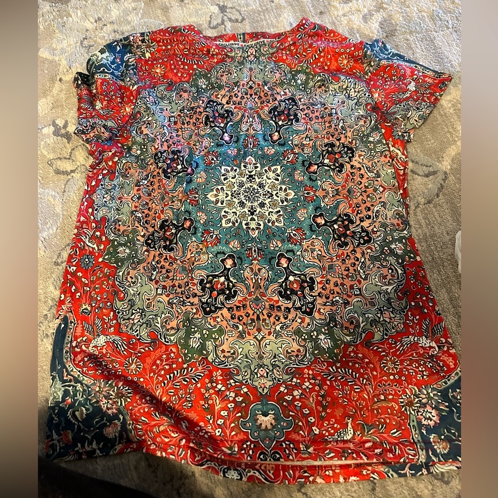 Women’s shirt